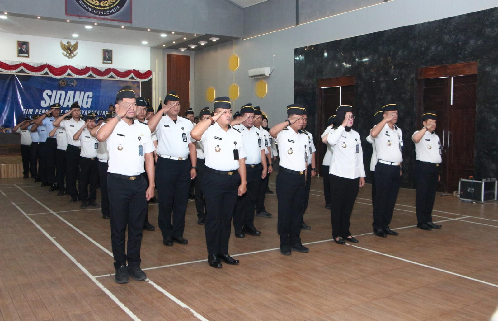 Lapas Kelas I Madiun Ikuti Apel Bersama Kemenko Kumham Imipas dan Jajaran, Perkuat Disiplin Kerja dan Semangat Menyambut Kemerdekaan