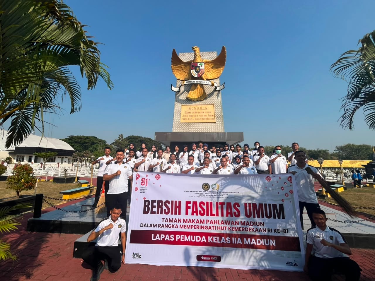 Kenang Jasa Pahlawan, Lapas Pemuda Madiun Gelar “Aksi Bersih Kemerdekaan” di Taman Makam Pahlawan