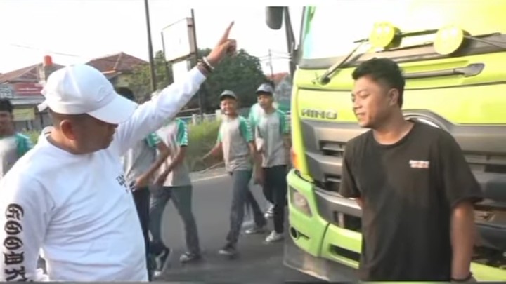 KDM Murka Temukan Truk Angkut 35 Ton Pasir, Soroti Praktik ODOL yang Rugikan Negara