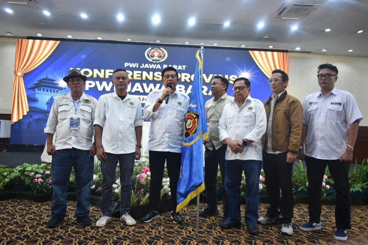 Oland Sibarani Kembali Pimpin DK PWI Jabar, Siap Kawal Etika dan Marwah Organisasi