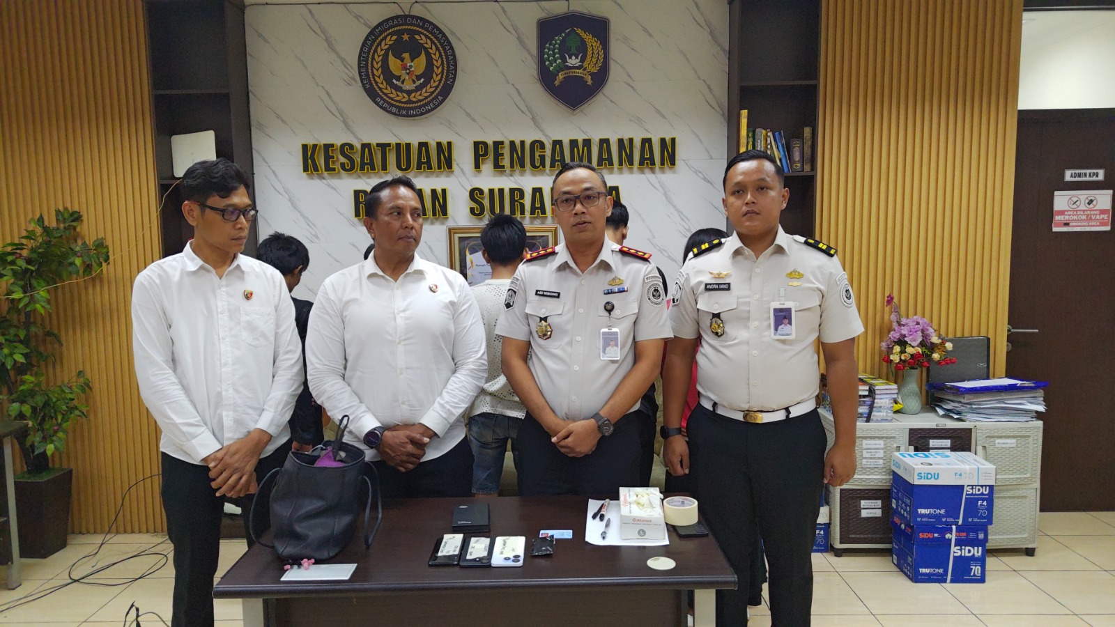Dua Poket Sabu di Lapisan Tas, Rutan Surabaya Gagalkan Penyelundupan Ketiga Bulan Ini