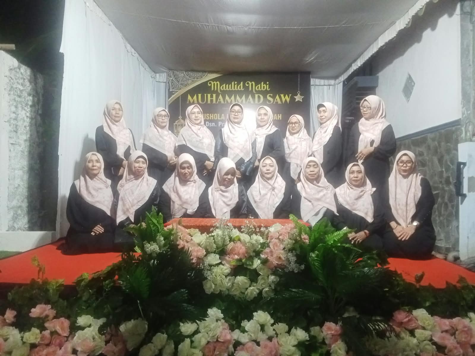 Peringatan Maulid Nabi Muhammad SAW di Mushola Miftahul Jannah Berjalan Khidmat