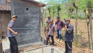 Pembangunan 12 Jamban Keluarga di Desa Blendis Tulungagung Capai Progres 57,29 Persen