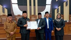 DPRD Kabupaten Pasuruan Sahkan Raperda Non-APBD PT Perseroda Pasuruan Lestari Jaya