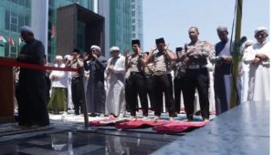 Berharap Karhutla Segera Usai, Polres Pasuruan Gelar Sholat Istisqa bersama Ribuan Santri Ponpes Dalwa