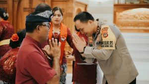 Minggu Kasih, Kapolda Bali Sapa Jemaat GKPB Kristus Kasih Denpasar