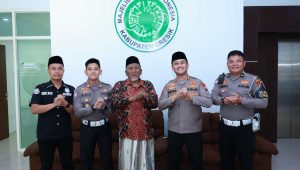 Kapolres Gresik Silaturahmi ke MUI, Bahas Edukasi Jam Operasional Truk dan Keselamatan Lalu Lintas