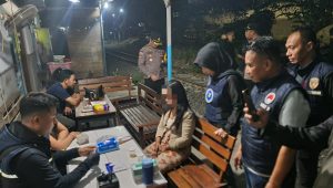 Jaga Kamtibmas Tetap Kondusif, Kapolres Gresik Pimpin Operasi Gabungan Miras dan Narkoba